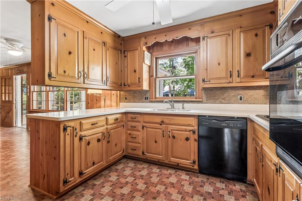 9 Scott Road Newport News VA 23606