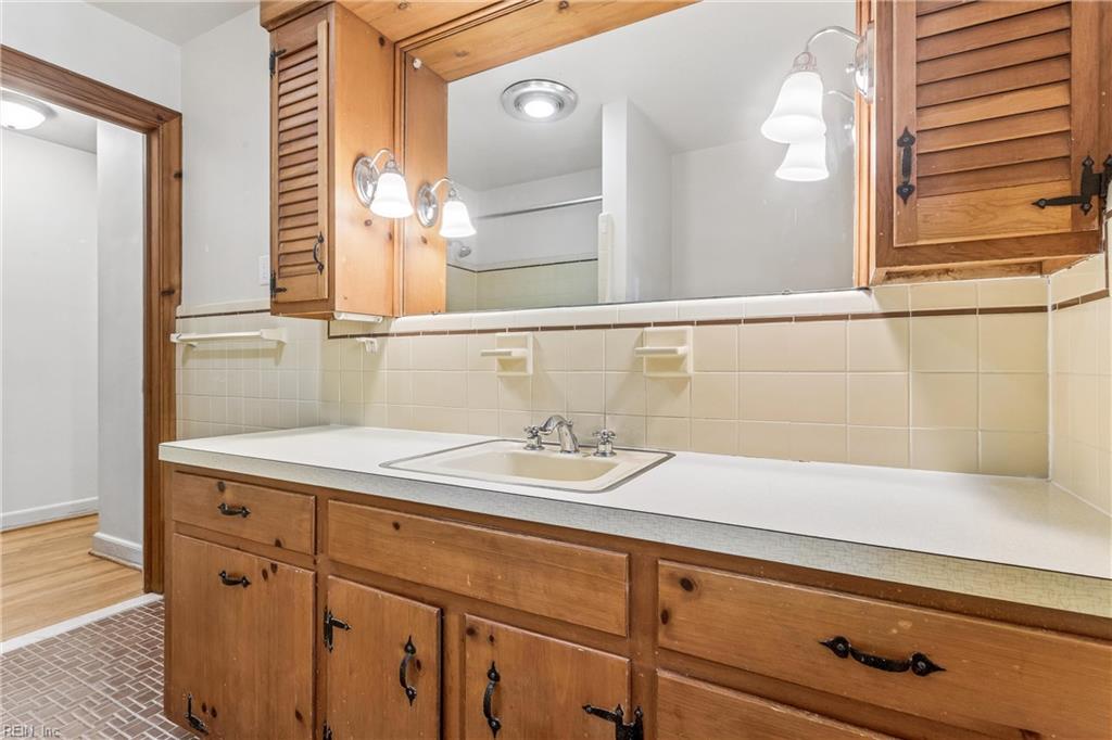 9 Scott Road Newport News VA 23606