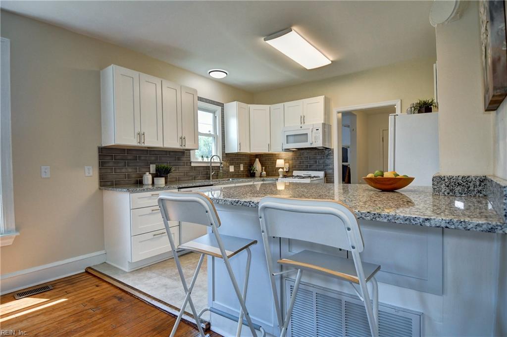 2103 Roanoke Avenue Newport News VA 23607