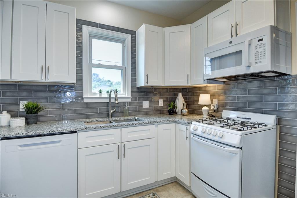 2103 Roanoke Avenue Newport News VA 23607