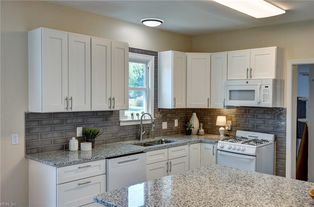 2103 Roanoke Avenue Newport News VA 23607