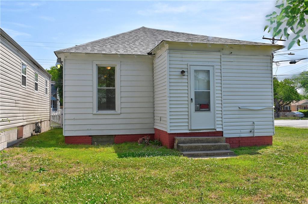 2103 Roanoke Avenue Newport News VA 23607