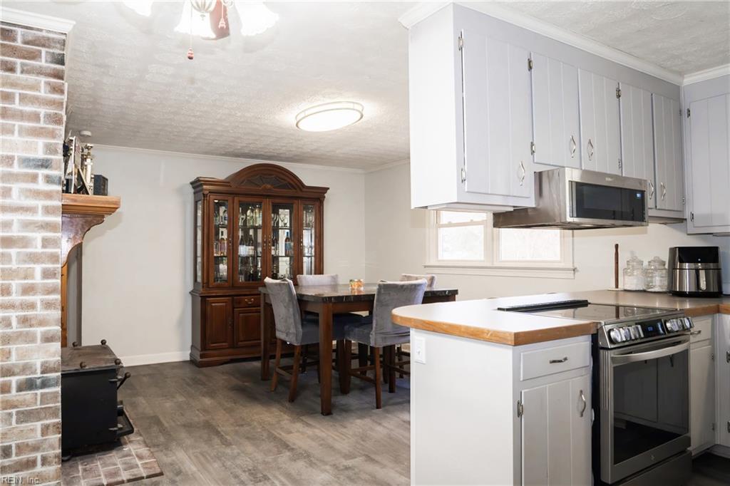 5257 Chestnut Fork Road Gloucester VA 23061