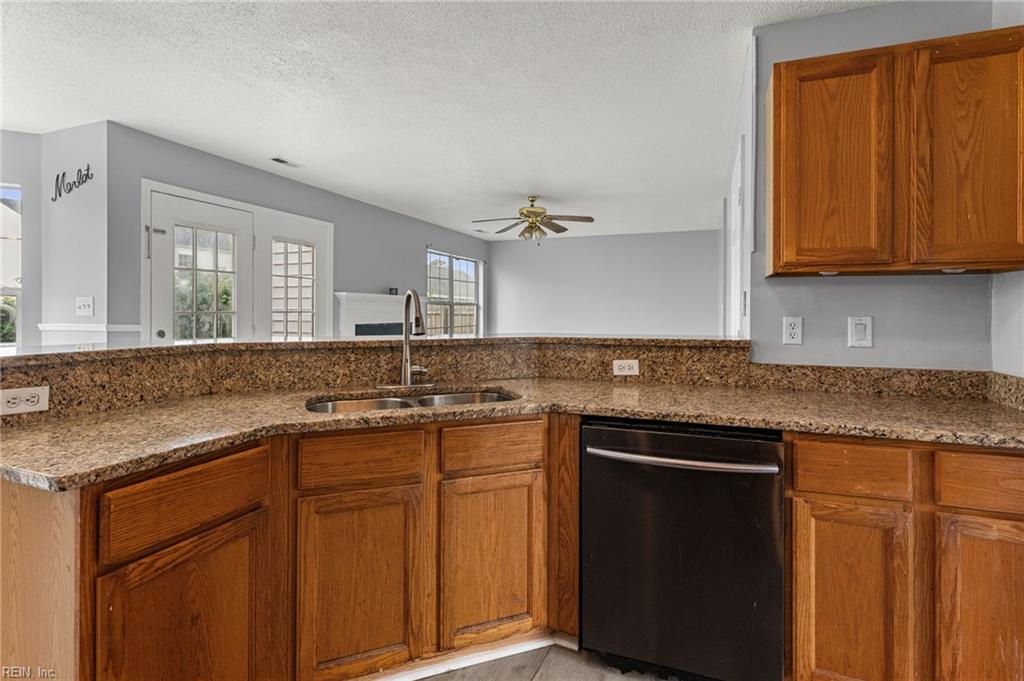 854 Wilderness Way Newport News VA 23608