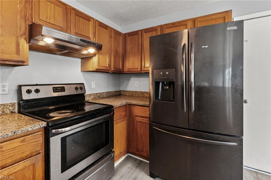 854 Wilderness Way Newport News VA 23608
