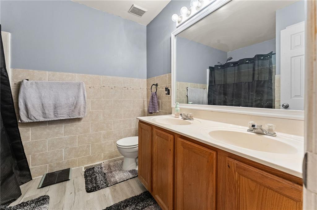 854 Wilderness Way Newport News VA 23608