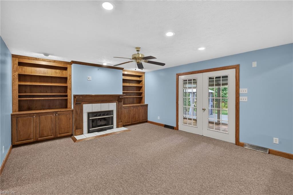 8139 Manor Drive Gloucester VA 23061