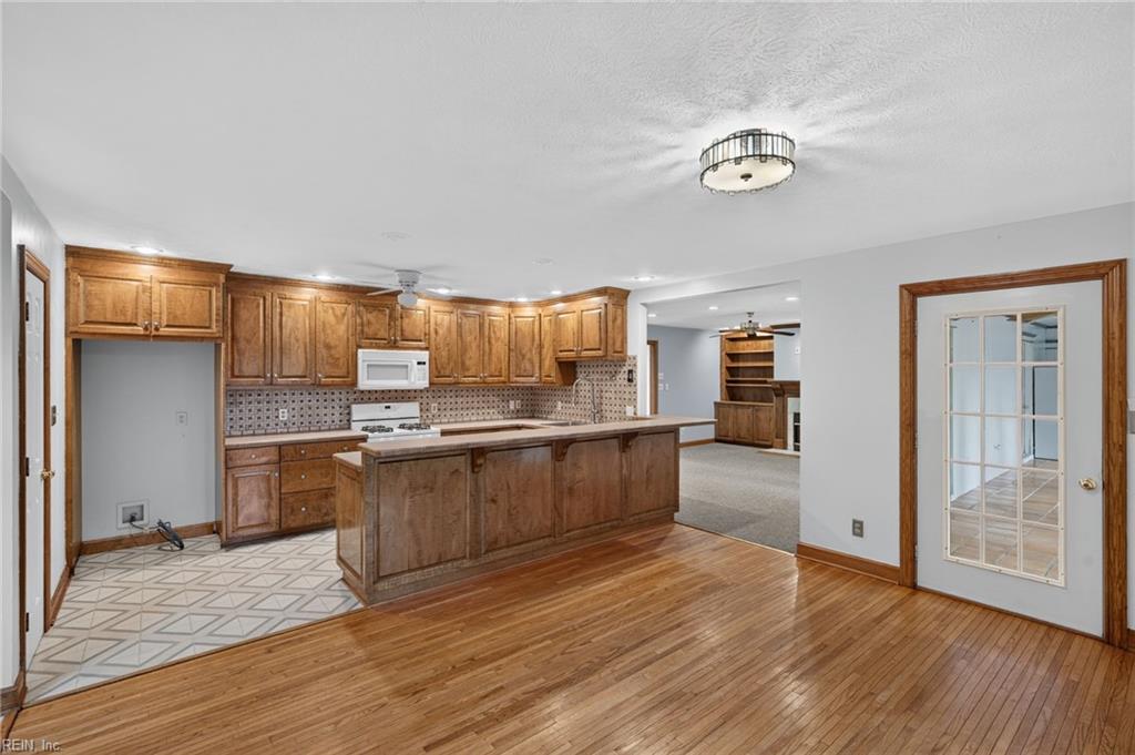 8139 Manor Drive Gloucester VA 23061