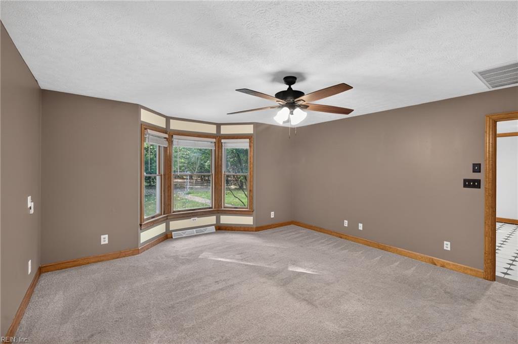8139 Manor Drive Gloucester VA 23061