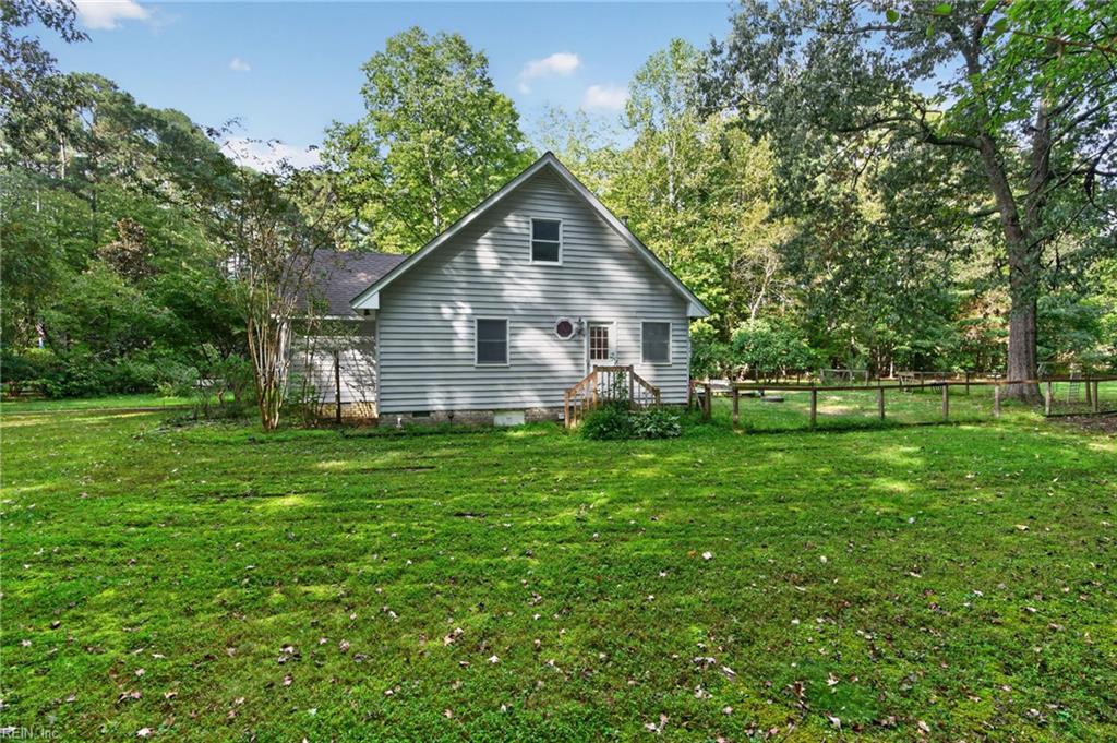 8139 Manor Drive Gloucester VA 23061
