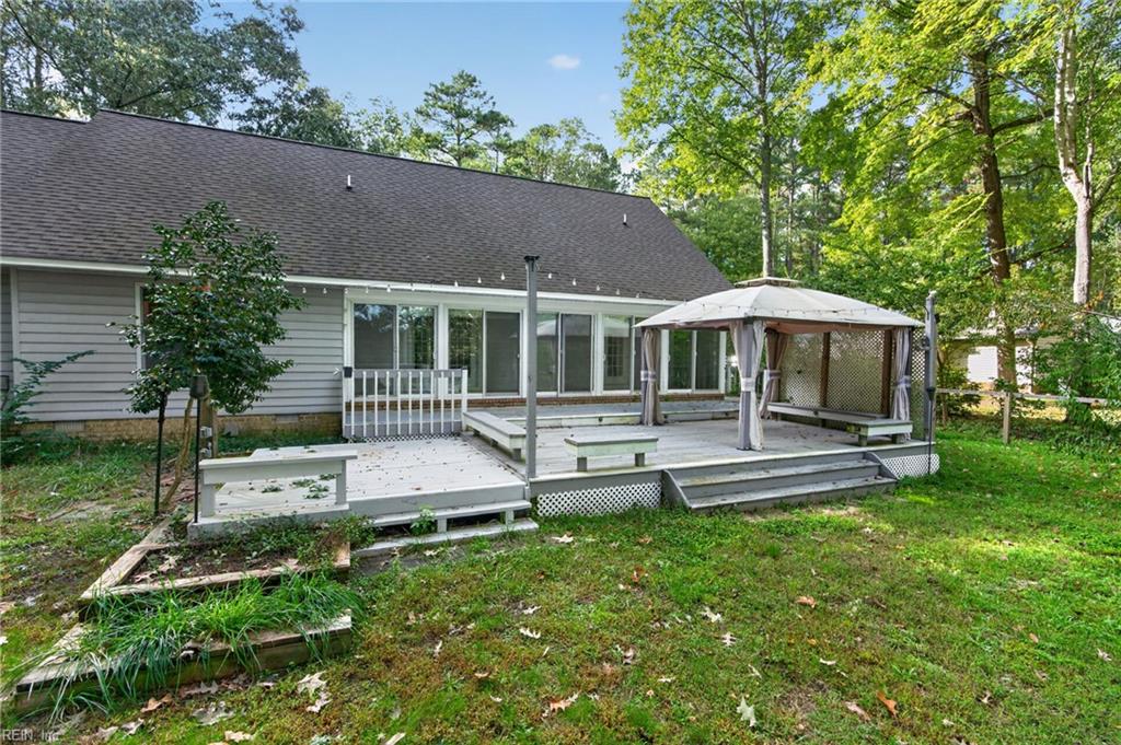 8139 Manor Drive Gloucester VA 23061