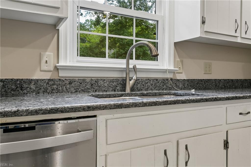173 Laurent Circle Newport News VA 23608