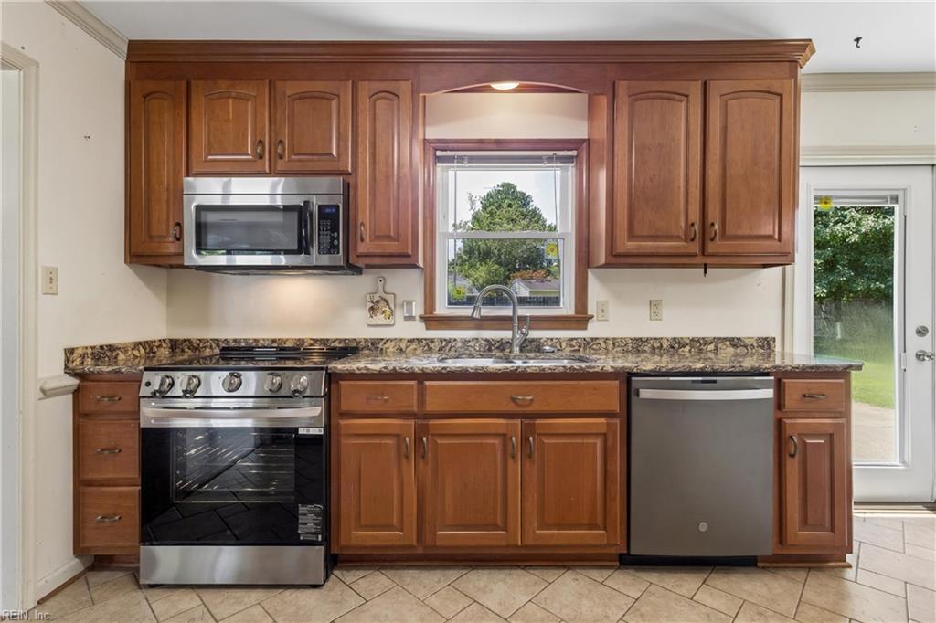 3 Deans Circle Newport News VA 23606