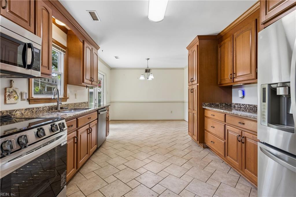 3 Deans Circle Newport News VA 23606