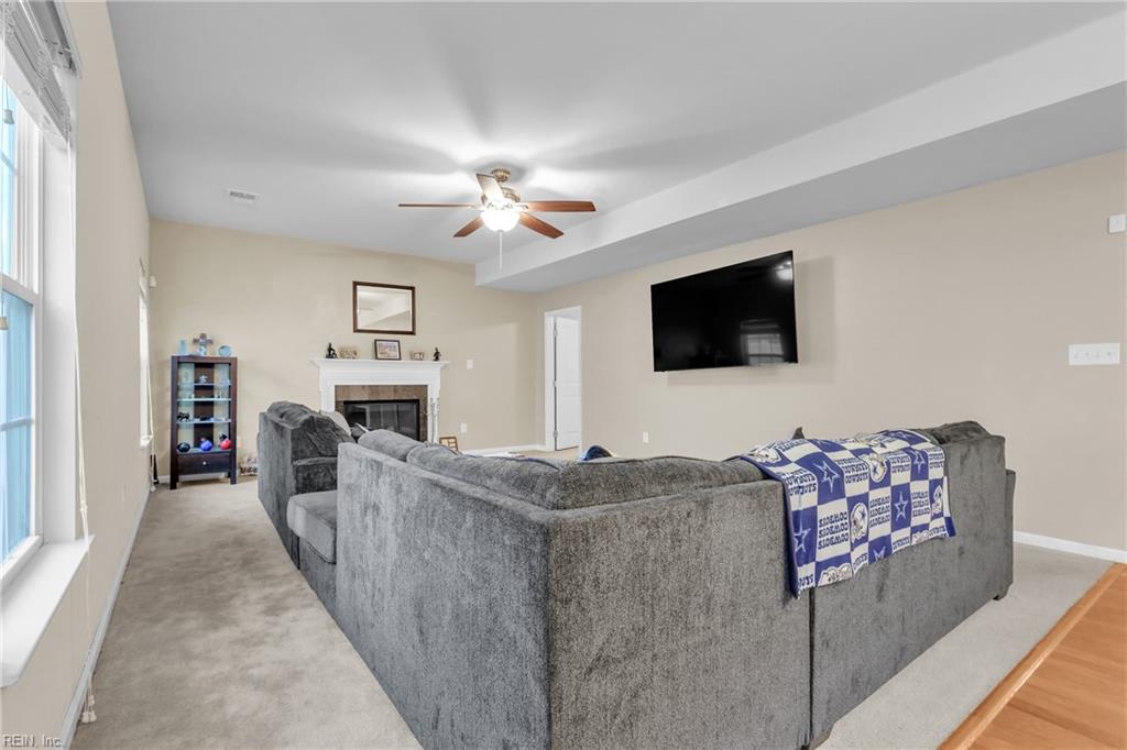 589 Leonard Lane Newport News VA 23601