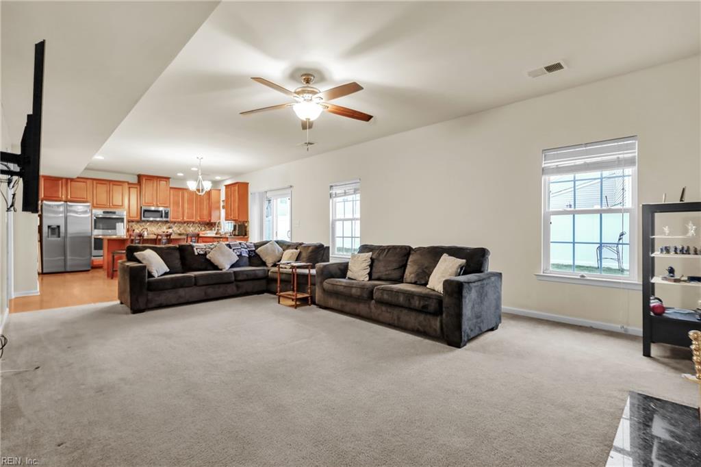 589 Leonard Lane Newport News VA 23601