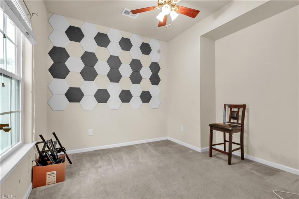 589 Leonard Lane Newport News VA 23601