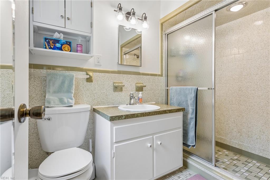 203 Bayview Drive Yorktown VA 23692