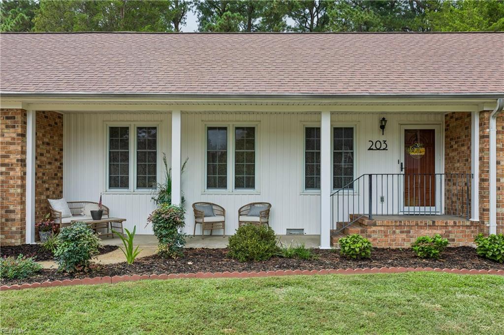 203 Bayview Drive Yorktown VA 23692