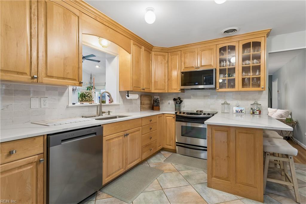 203 Bayview Drive Yorktown VA 23692