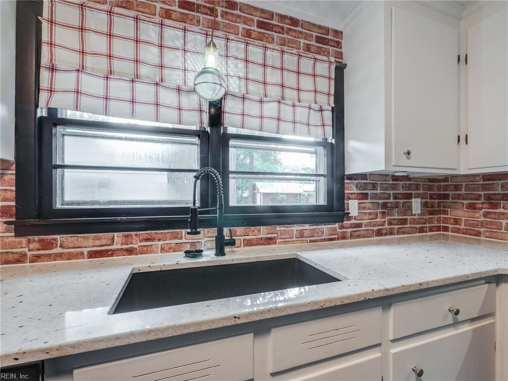 208 Collins Drive Newport News VA 23601