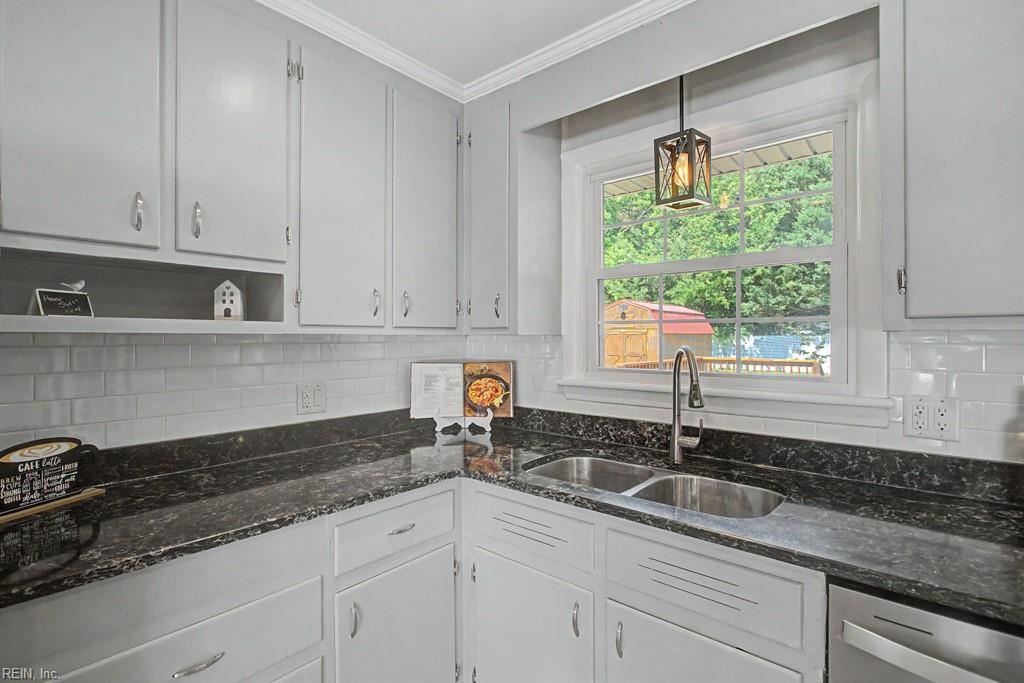 106 Crandol Drive Yorktown VA 23693