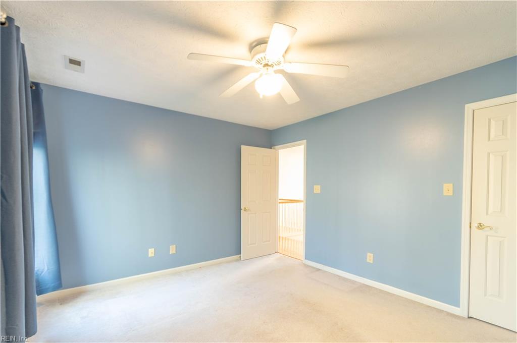217 Pasture Lane Yorktown VA 23693