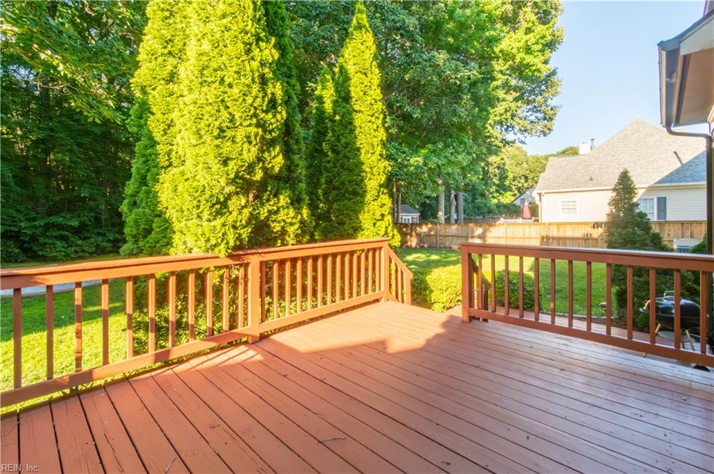 217 Pasture Lane Yorktown VA 23693