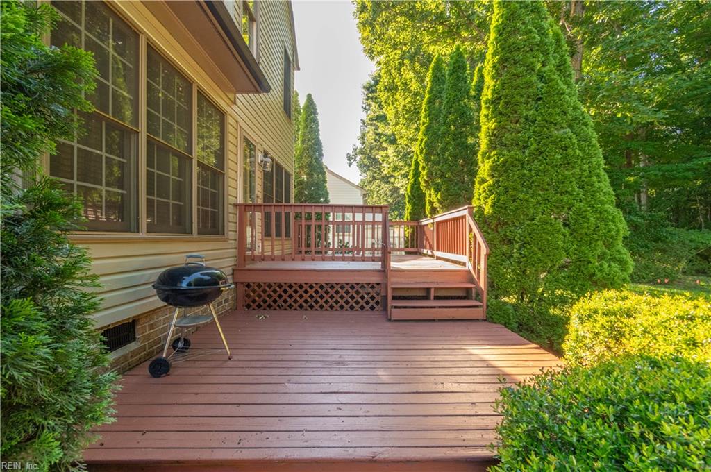 217 Pasture Lane Yorktown VA 23693