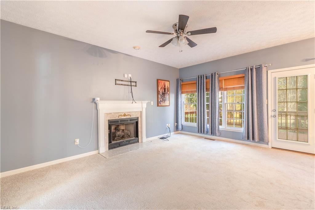 217 Pasture Lane Yorktown VA 23693