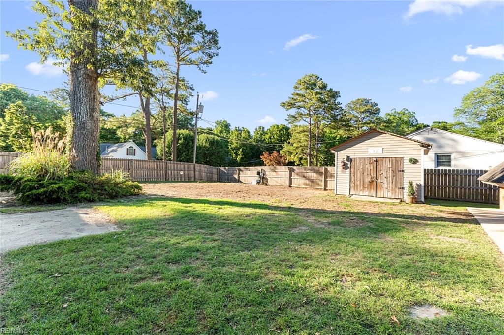 406 Grafton District Road Yorktown VA 23692