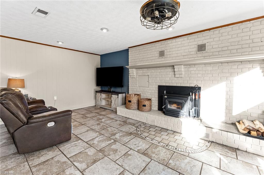 406 Grafton District Road Yorktown VA 23692