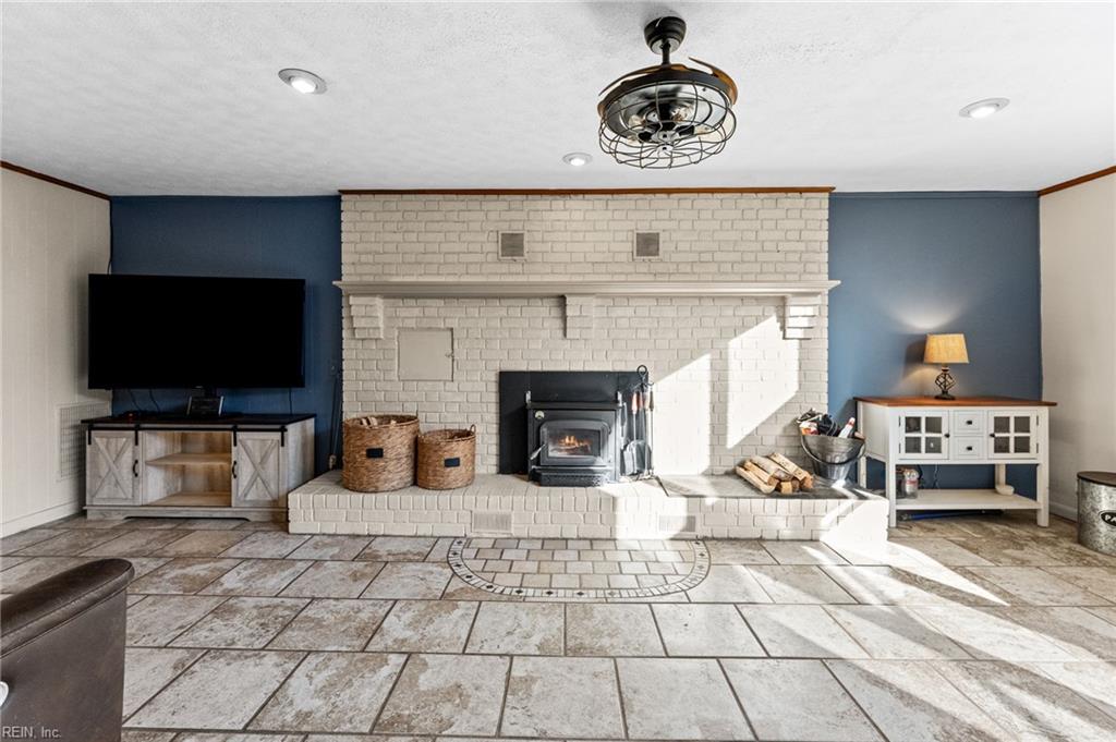 406 Grafton District Road Yorktown VA 23692