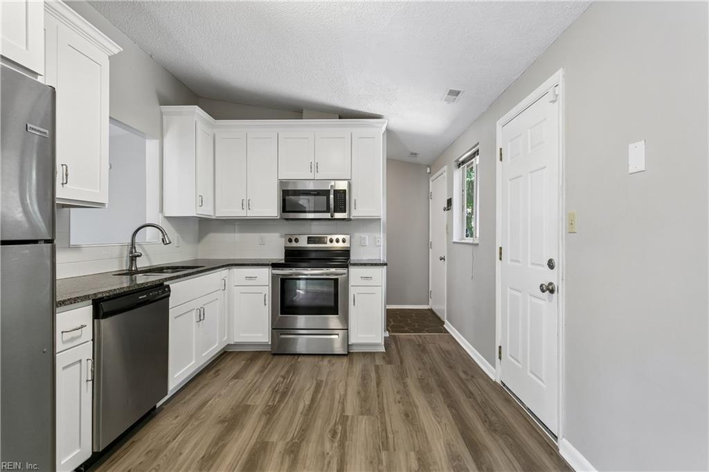 91 Stanley Drive Newport News VA 23608