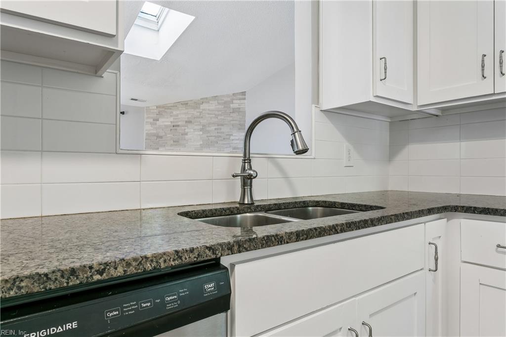 91 Stanley Drive Newport News VA 23608