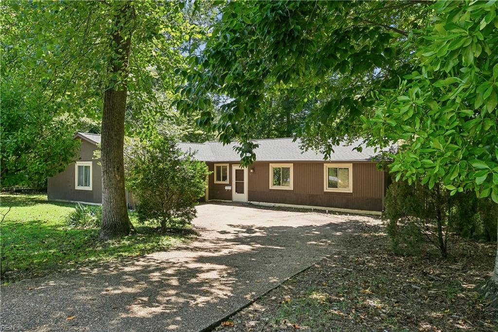 91 Stanley Drive Newport News VA 23608