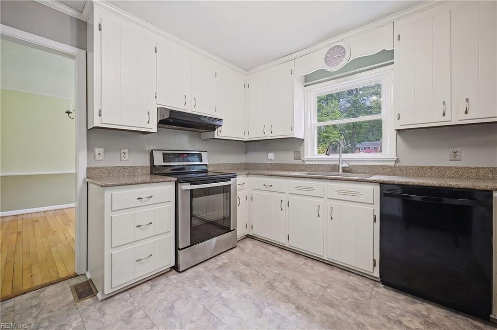 86 Knollwood Drive Newport News VA 23608