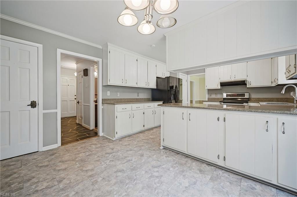 86 Knollwood Drive Newport News VA 23608
