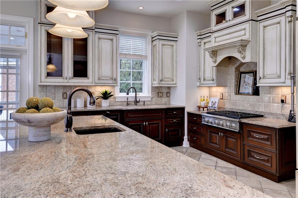 2925 Barrets Pointe Road Williamsburg VA 23185