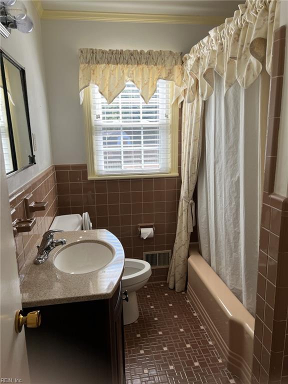 42 Glendale Road Newport News VA 23606