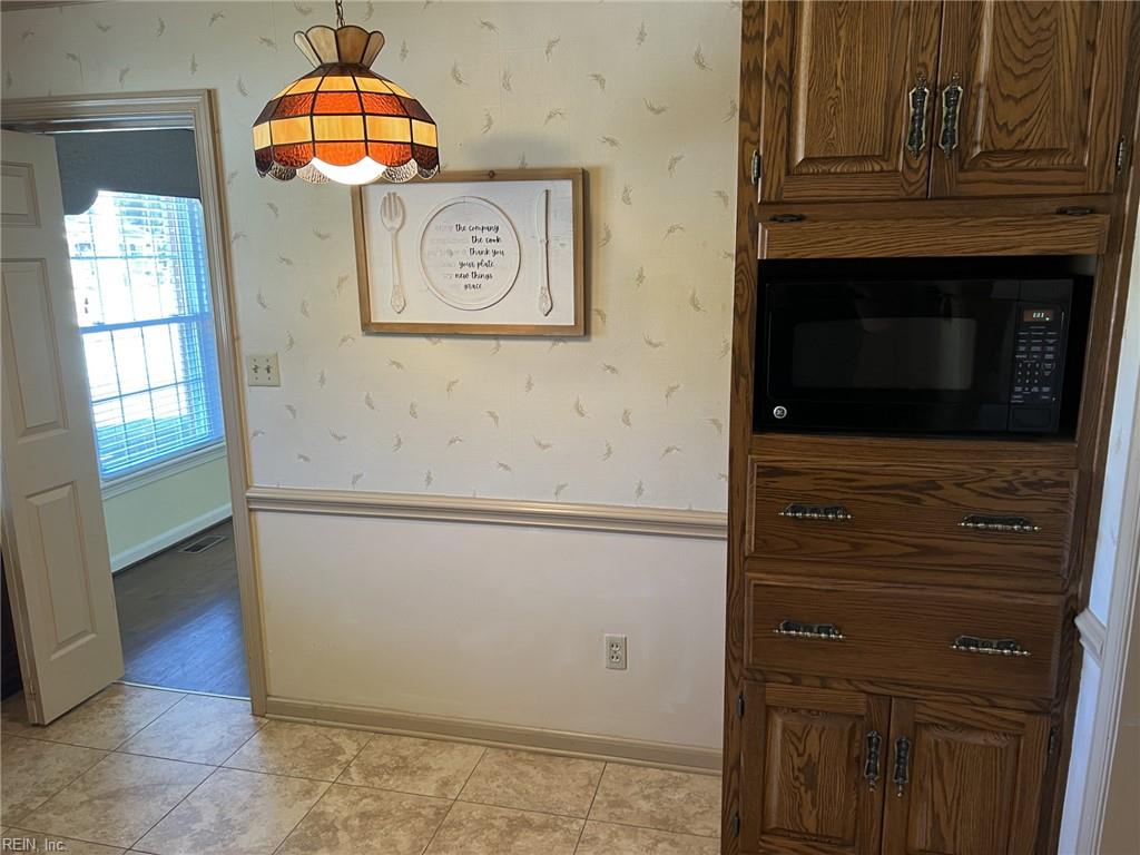 42 Glendale Road Newport News VA 23606