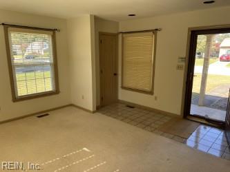 42 Glendale Road Newport News VA 23606