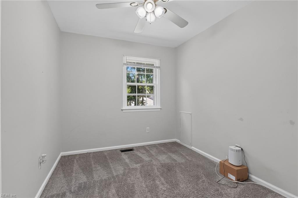 945 Red Oak Circle Newport News VA 23608