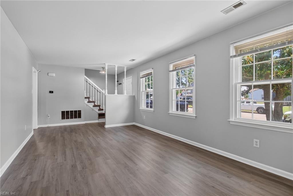 945 Red Oak Circle Newport News VA 23608