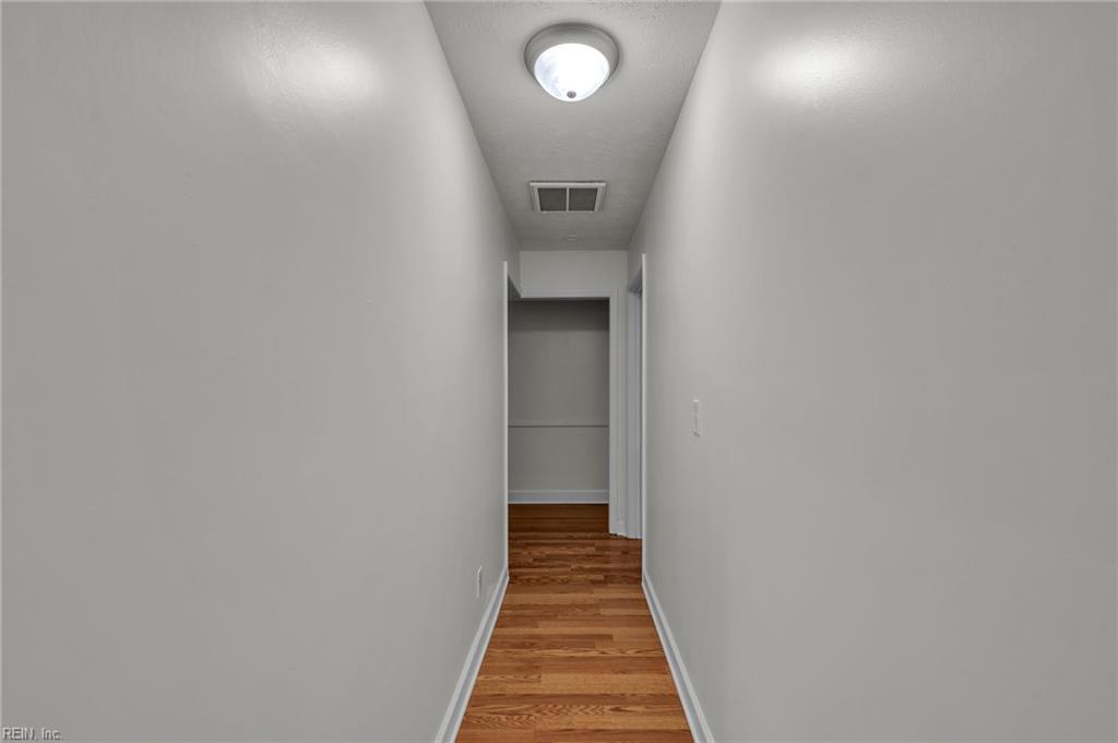 18 Langhorne Road Newport News VA 23606