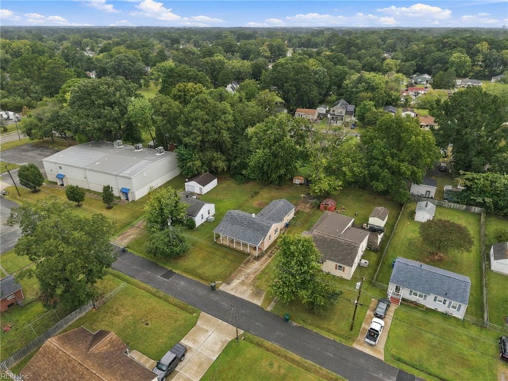 6014 Old Chestnut Avenue Newport News VA 23605
