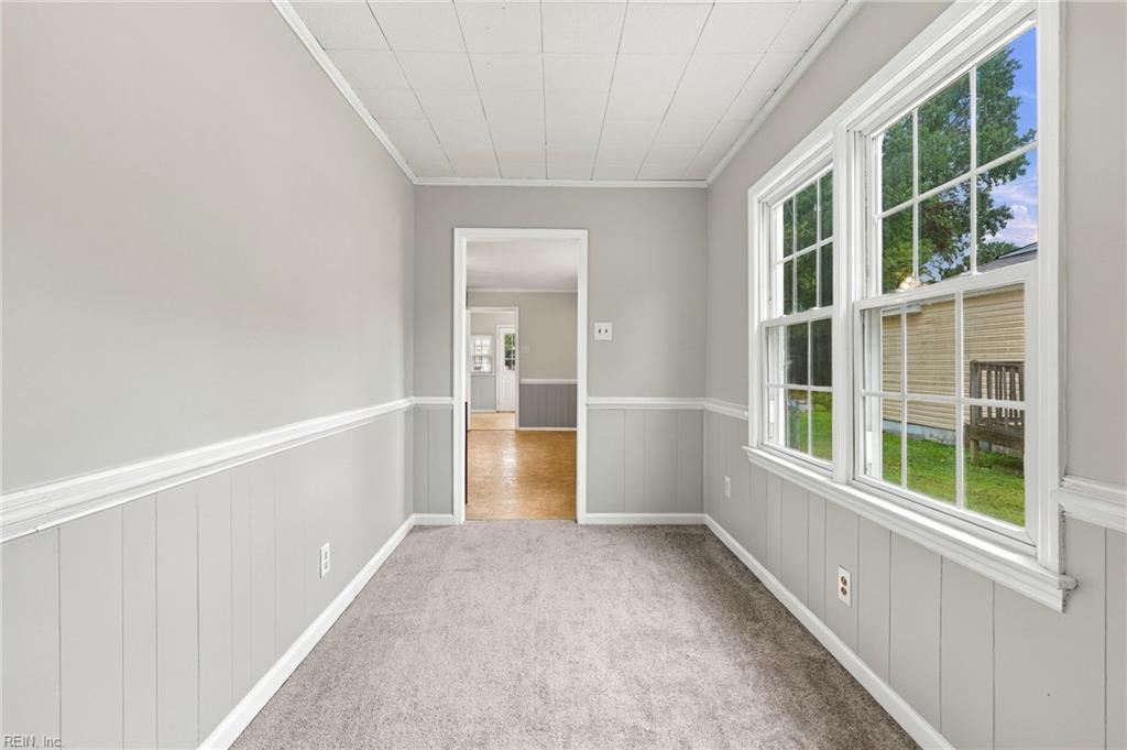 6014 Old Chestnut Avenue Newport News VA 23605