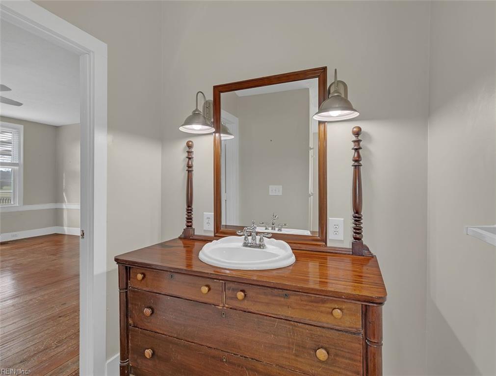 3557 Enos Road Gloucester VA 23061