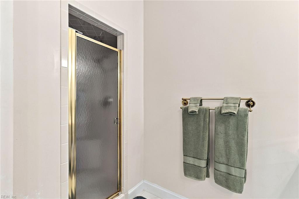 205 Chase Oak Court Yorktown VA 23693
