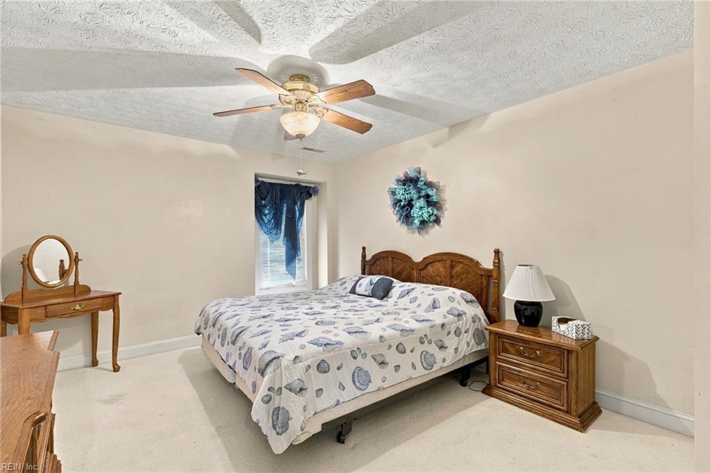 205 Chase Oak Court Yorktown VA 23693